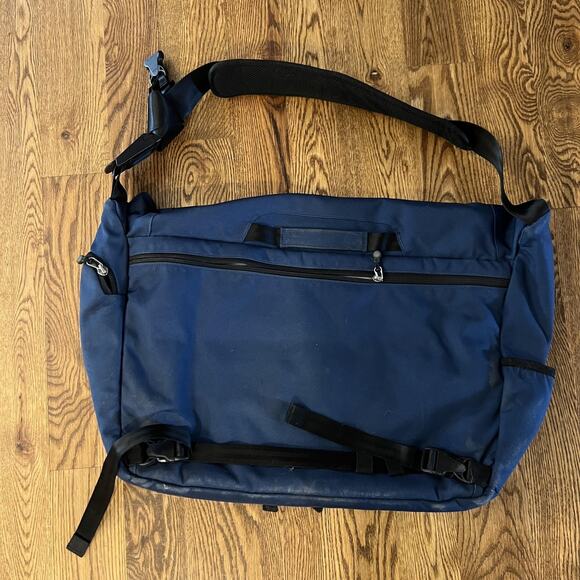 Patagonia Messenger Bag Large Reflective Strap Laptop Backpack - Picture 2 of 9